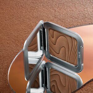 R.E.M Beauty Satin Matte Bronzer
